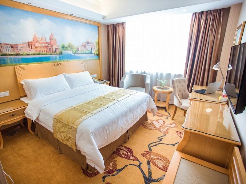 Vienna Hotel Pingxiang Lvyin Square מראה חיצוני תמונה